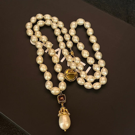Chanel Pearl Necklace White Long